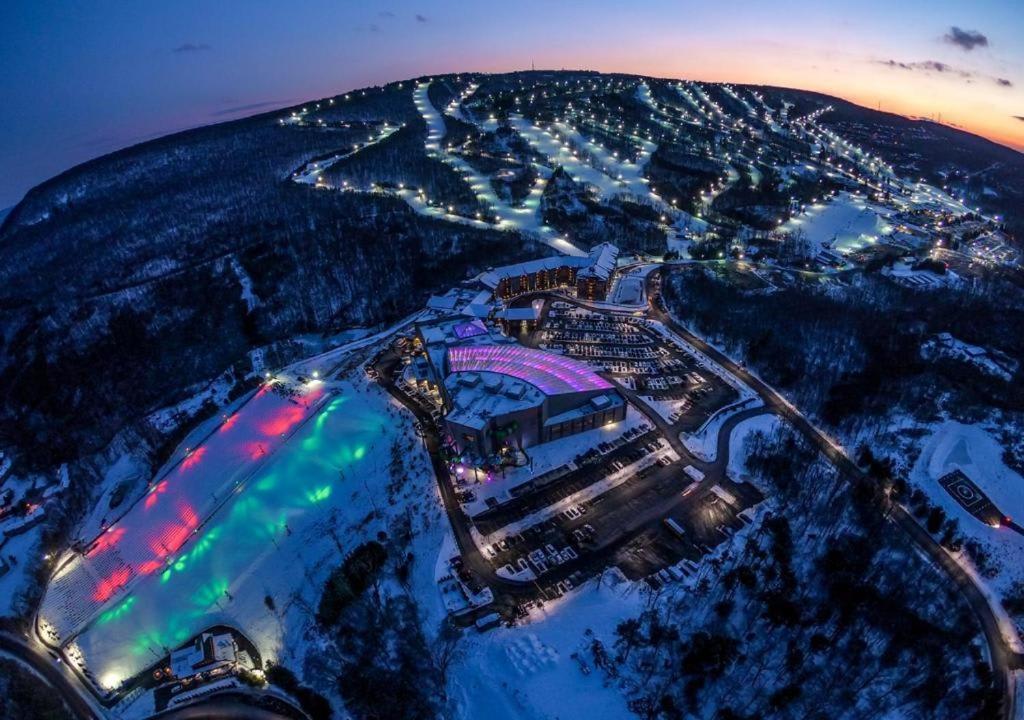 Camelback Waterpark Pool-hot Tub-sauna-kayak Hébergement de vacances *
